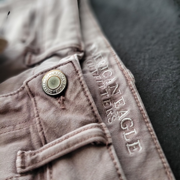 American Eagle Outfitters Tan ans Blush Jean Shorts Women's Size 6 - Picture 3 of 7